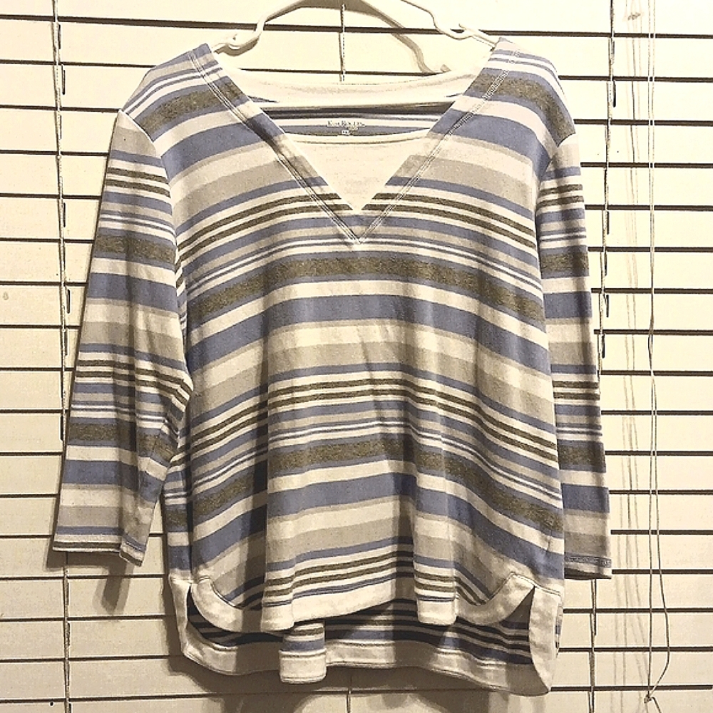 3/4 length shirt